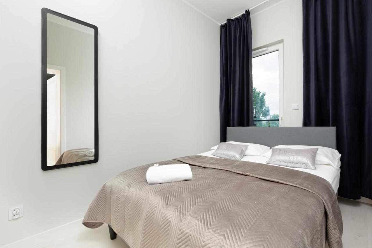 Business Center Apartments Warsaw Wola By Noclegi Renters エクステリア 写真