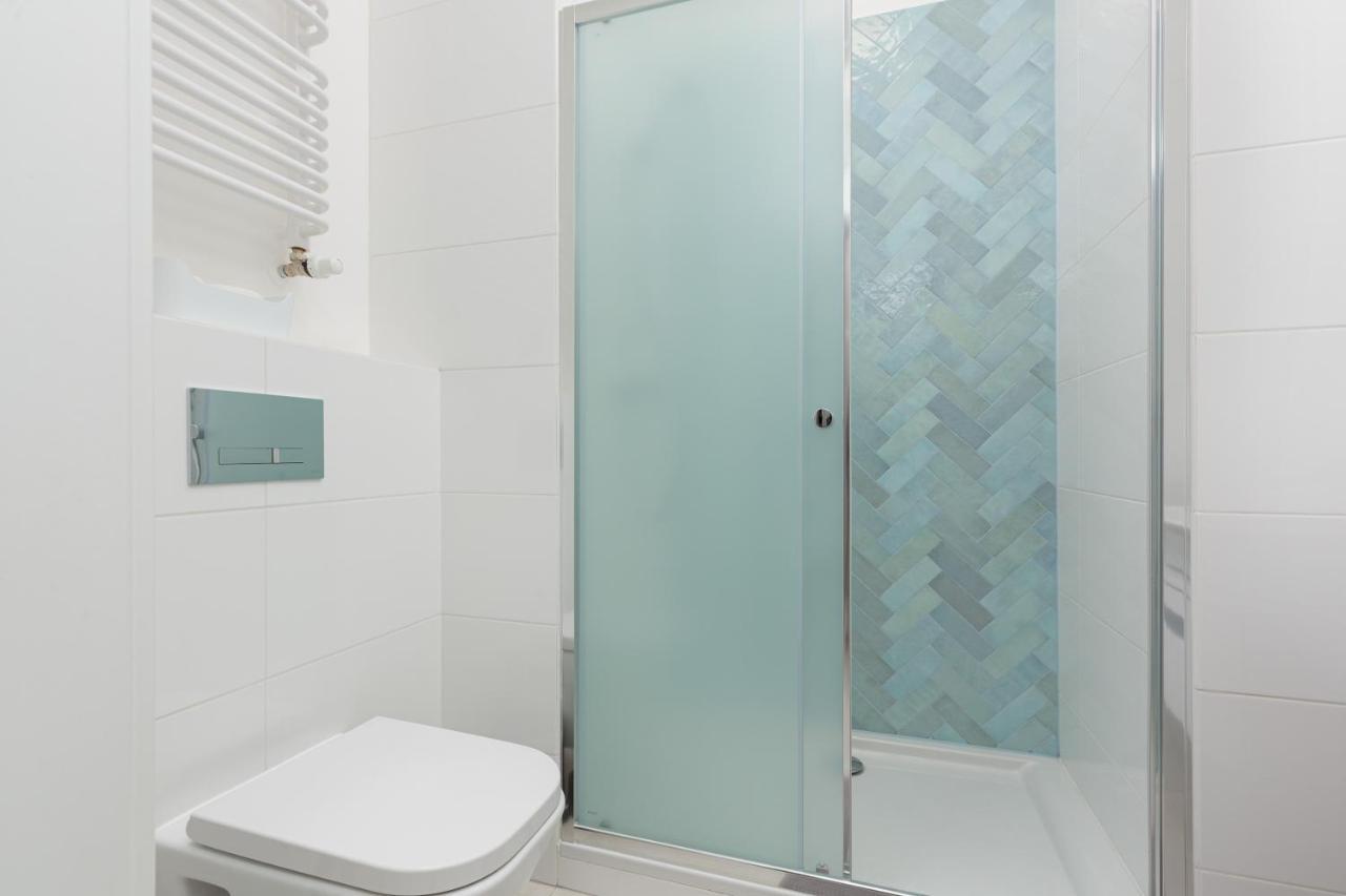 Business Center Apartments Warsaw Wola By Noclegi Renters エクステリア 写真