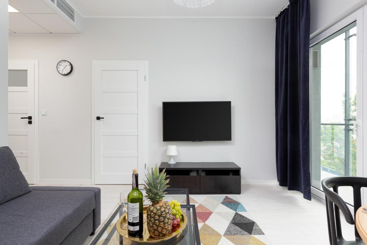 Business Center Apartments Warsaw Wola By Noclegi Renters エクステリア 写真