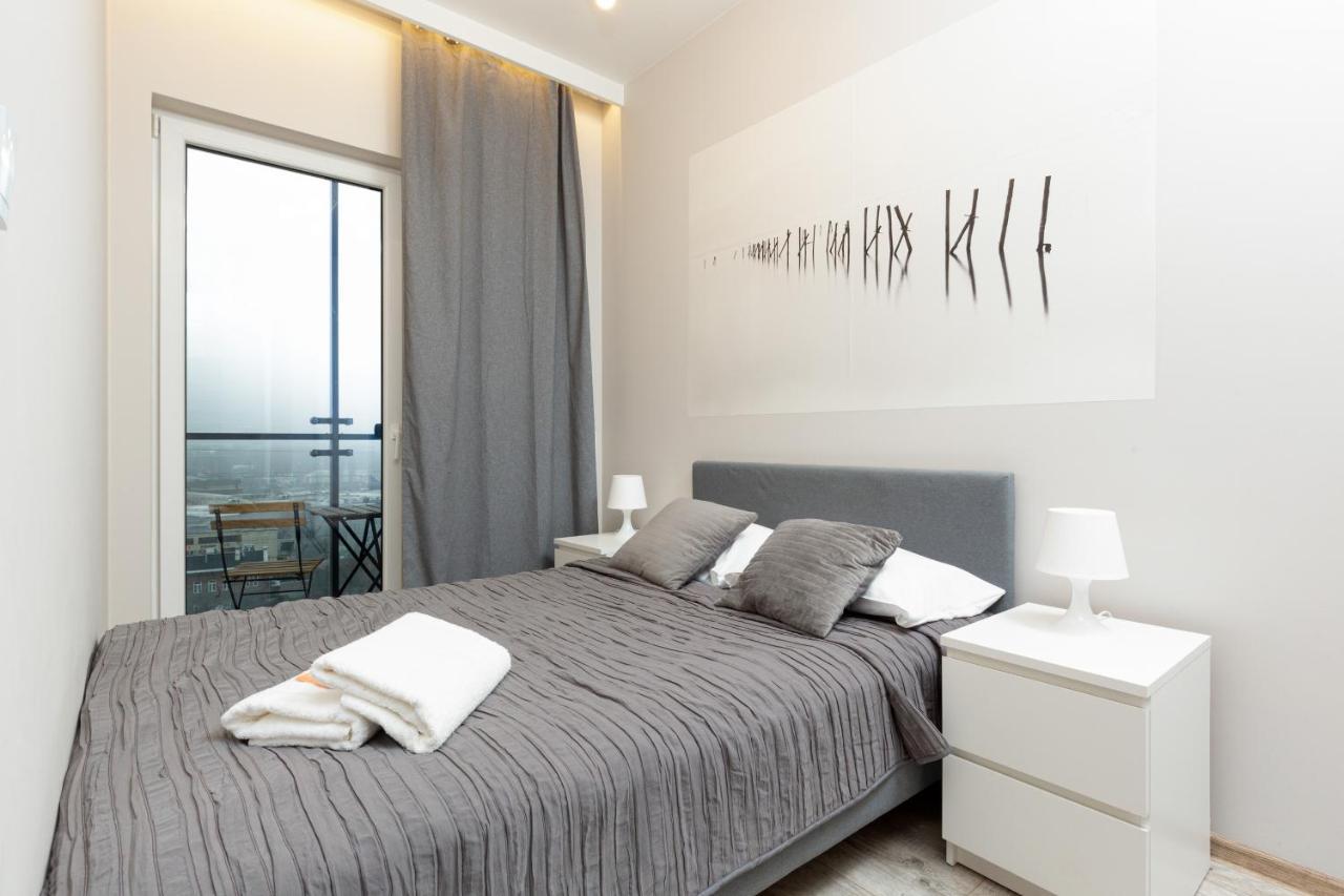 Business Center Apartments Warsaw Wola By Noclegi Renters エクステリア 写真