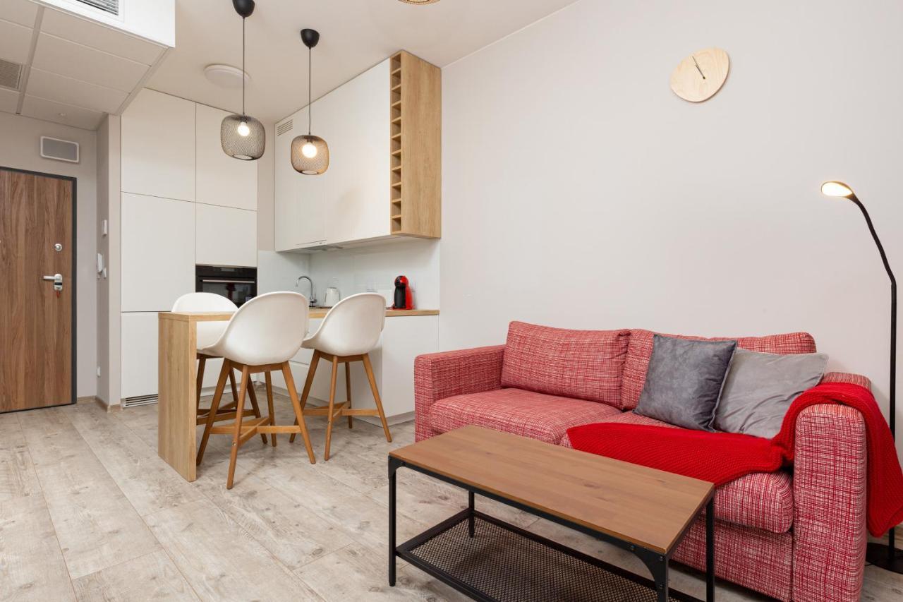 Business Center Apartments Warsaw Wola By Noclegi Renters エクステリア 写真