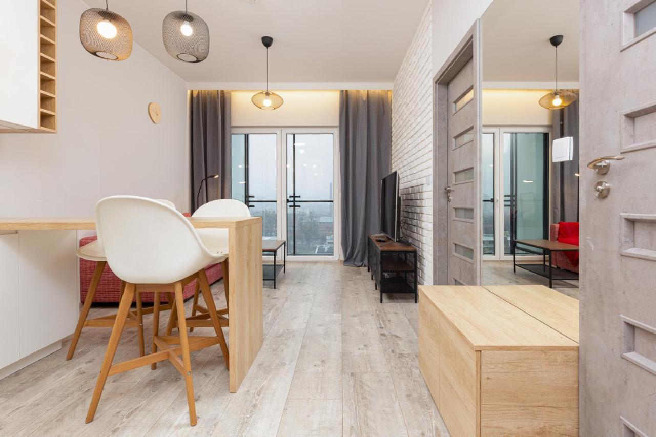 Business Center Apartments Warsaw Wola By Noclegi Renters エクステリア 写真