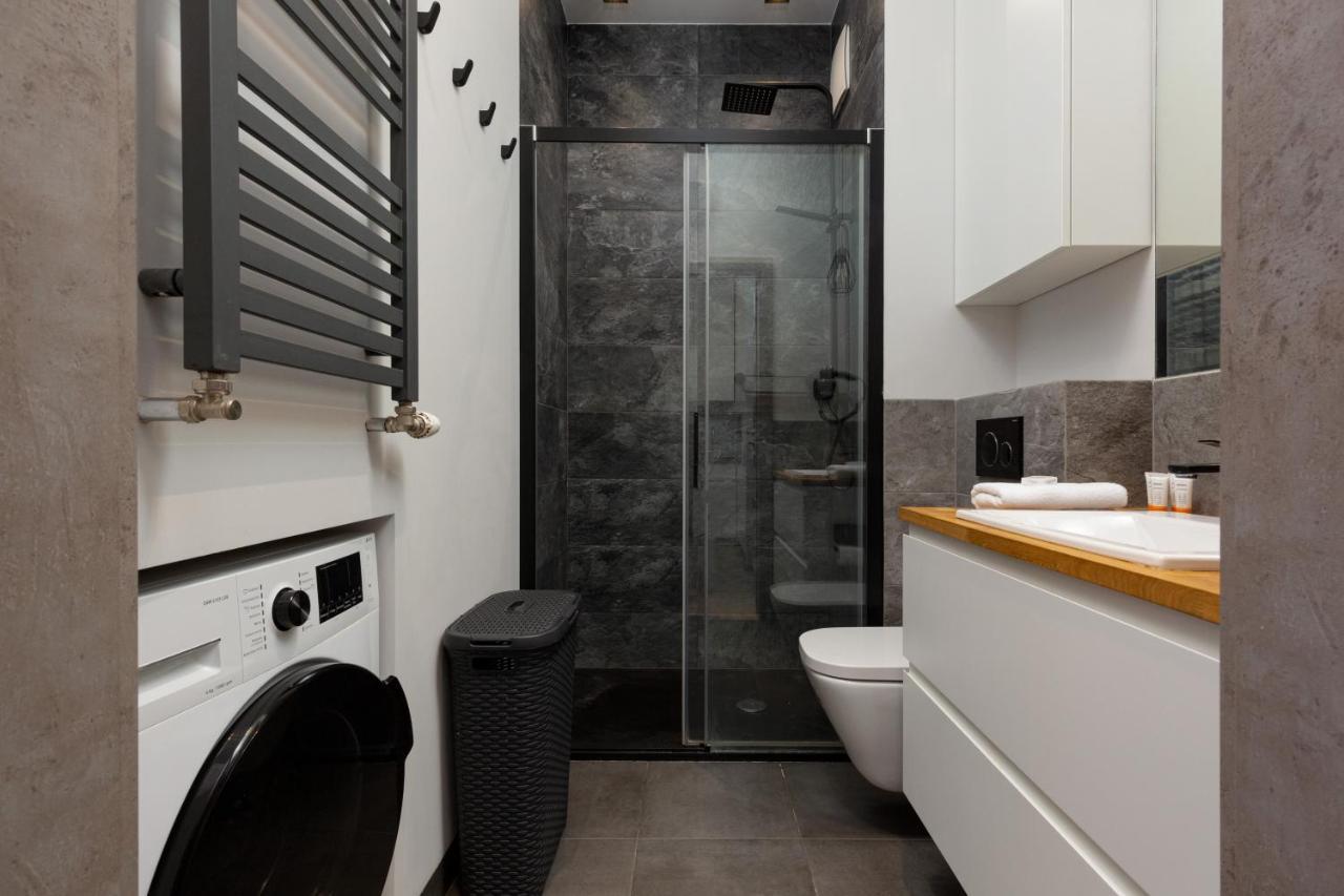 Business Center Apartments Warsaw Wola By Noclegi Renters エクステリア 写真