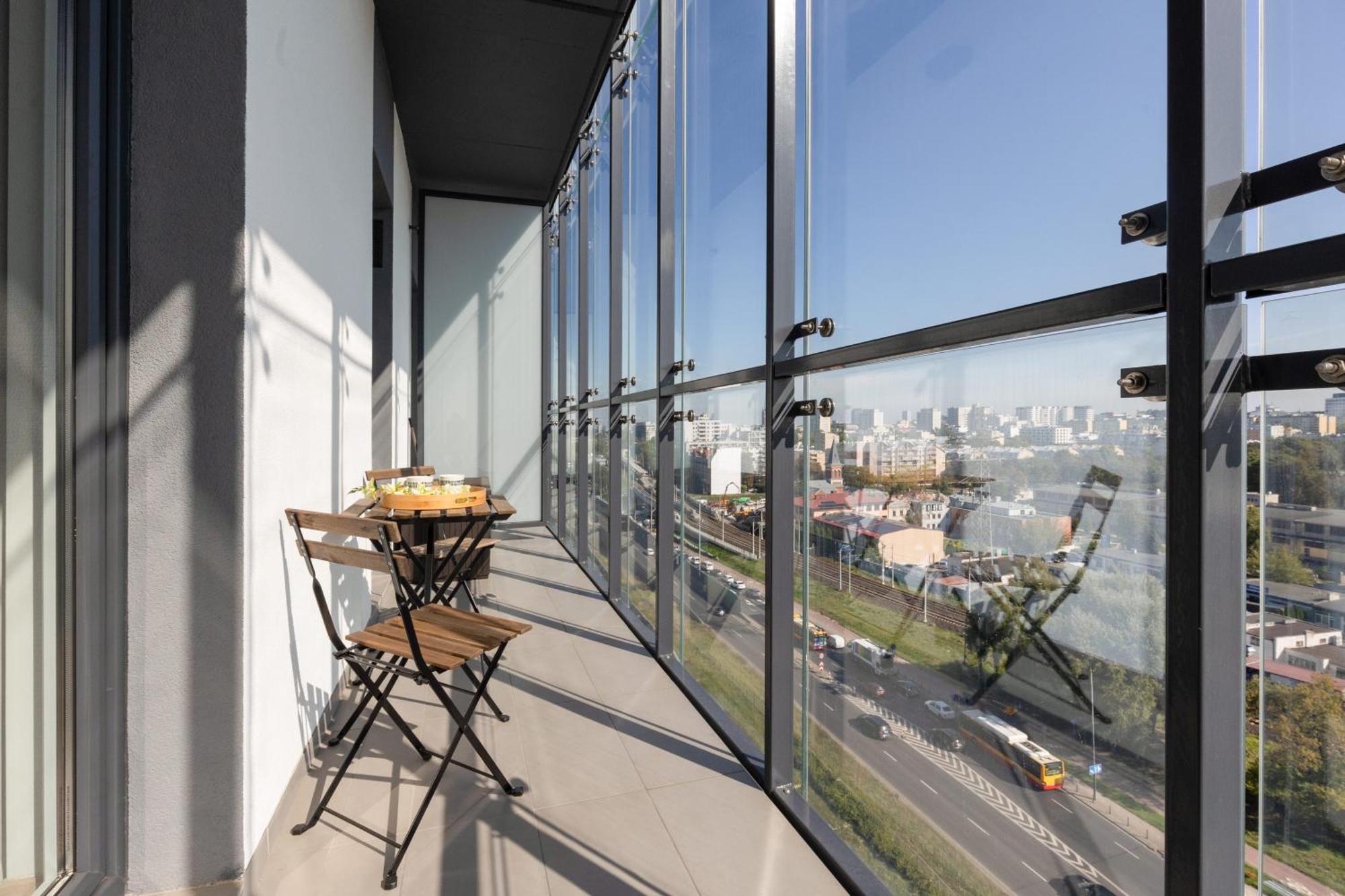 Business Center Apartments Warsaw Wola By Noclegi Renters エクステリア 写真
